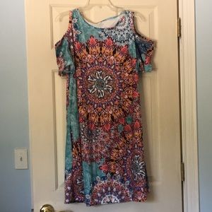 Cold shoulder medallion print dress with pockets
